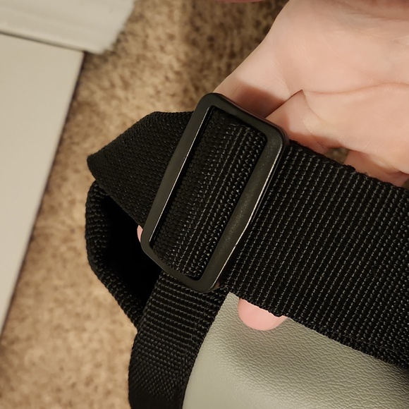 Holly Aikin Gray Messenger Bag - Picture 10 of 10